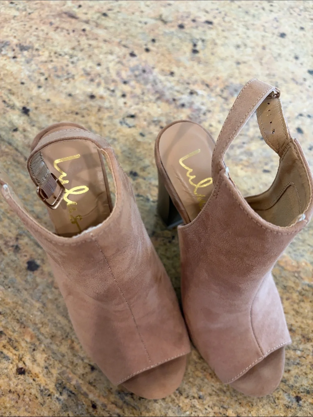 Lulus Open-Toe Suede Block Heel Sandals